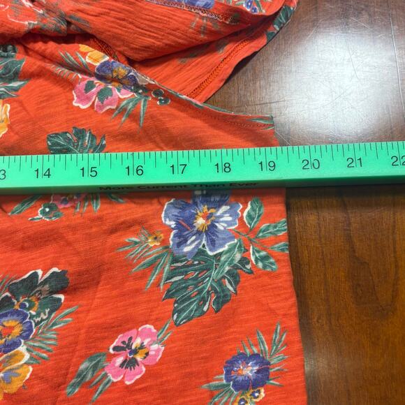 Old Navy Floral Top Size Large - Picture 4 of 6